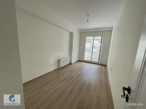 LAPSEKİ SAHİLE YAKIN 2+1 SATILIK DAİRE