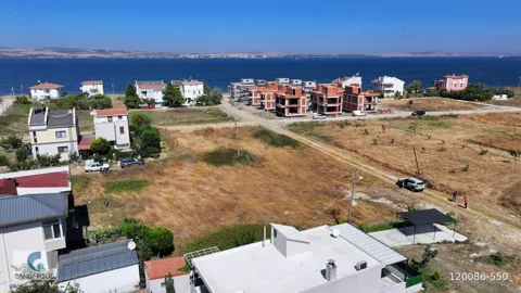 ÇANAKKALE LAPSEKİ ÇARDAK SAHİLDE SATILIK VİLLA ARSASI