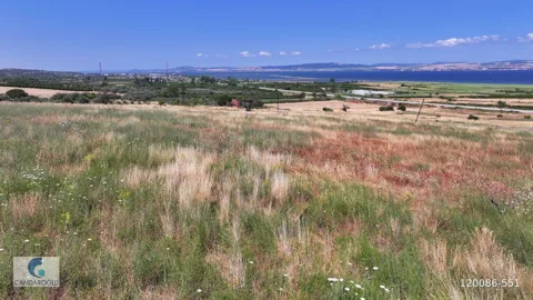 ÇANAKKALE LAPSEKİ ÇARDAK BOĞAZ VE KÖPRÜ MANZARALI SATILIK ARSA