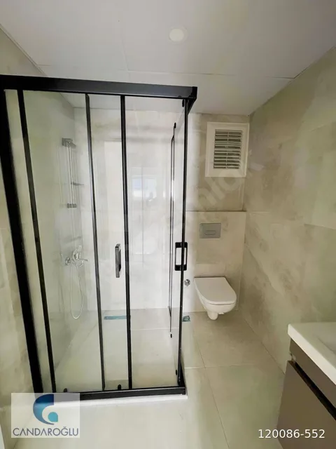 LAPSEKİ SAHİLDE SATILIK EBEVEYN BANYOLU SIFIR 3+1 DAİRE