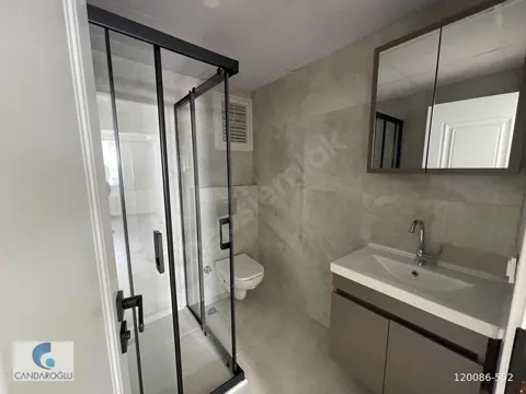 LAPSEKİ SAHİLDE SATILIK EBEVEYN BANYOLU SIFIR 3+1 DAİRE
