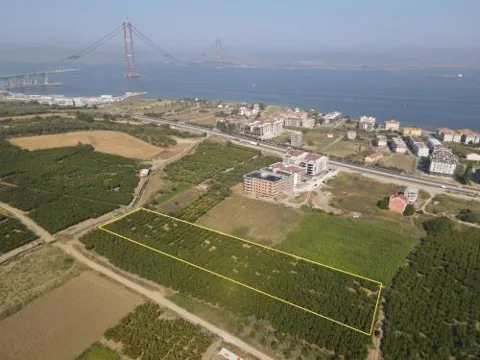 SARI ALAN İÇERİSİNDE DENİZE 500 m SATILIK ARAZİ