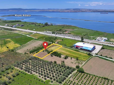 KADASTRAL YOLU OLAN ANA YOLA DENİZE MERKEZE YAKIN İMARA BİTİŞİK 2696m² ARSA